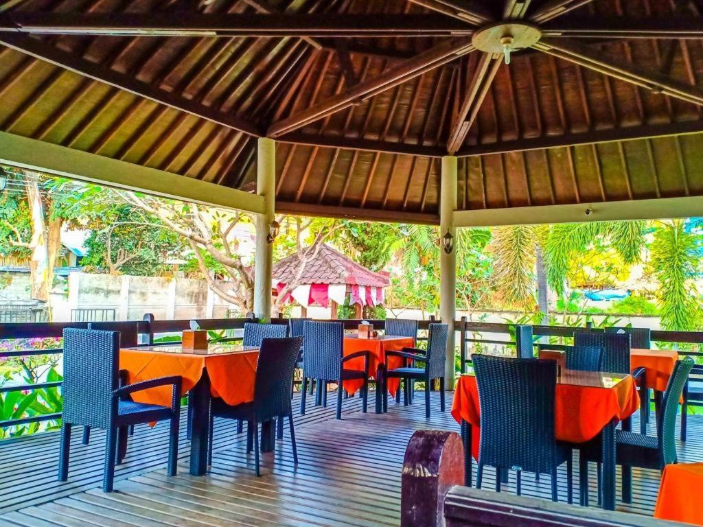 Oyo 1508 Mascot Beach Hotel Mangsit Zewnętrze zdjęcie